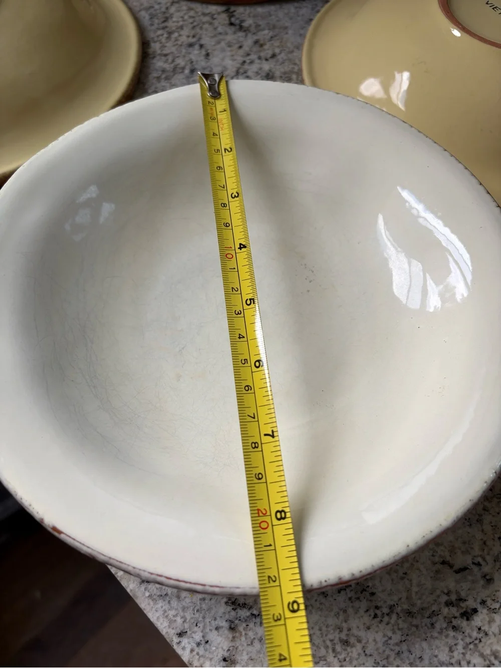Vietri Crema Rim Soup coupe Bowl (approx 8-3/4”) shallow set of 4